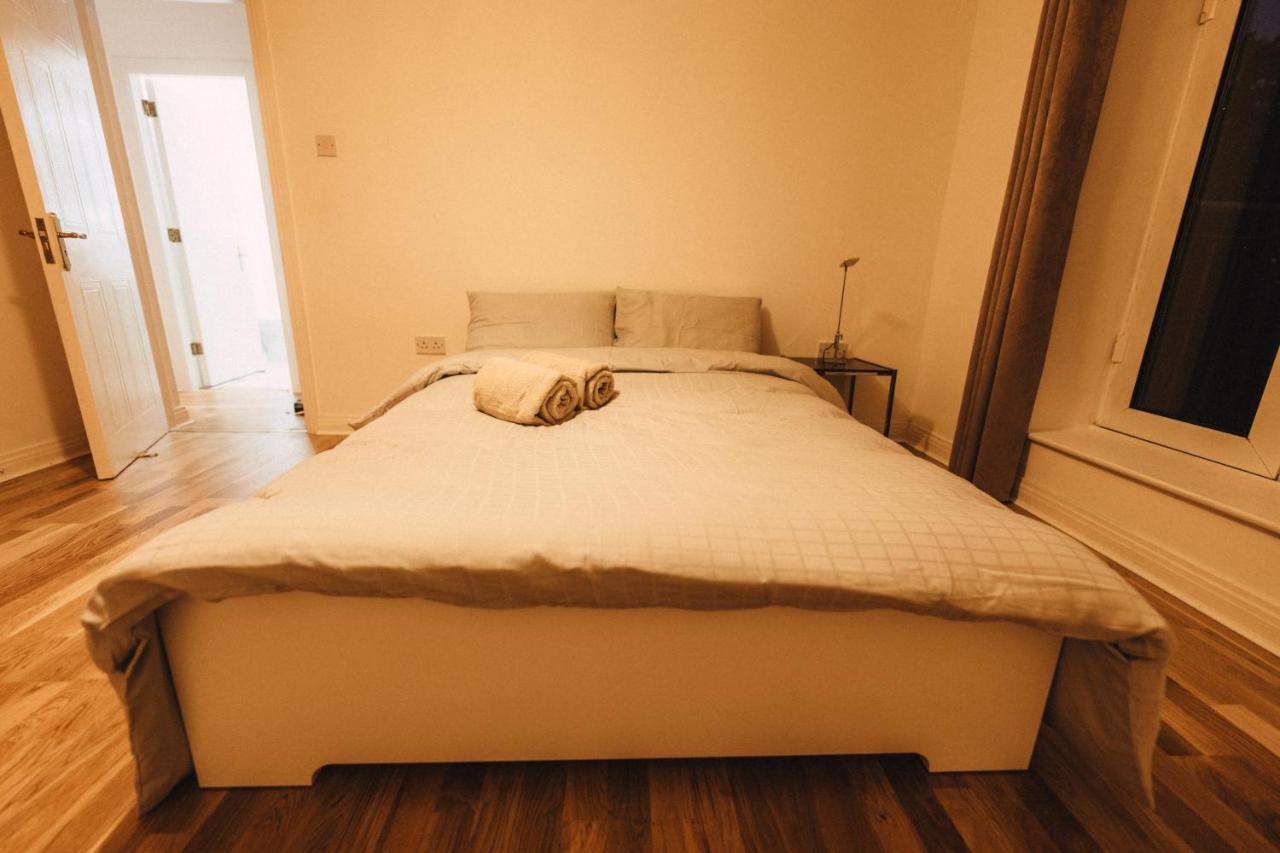 Goldenglow 15 Min Airport Appartement