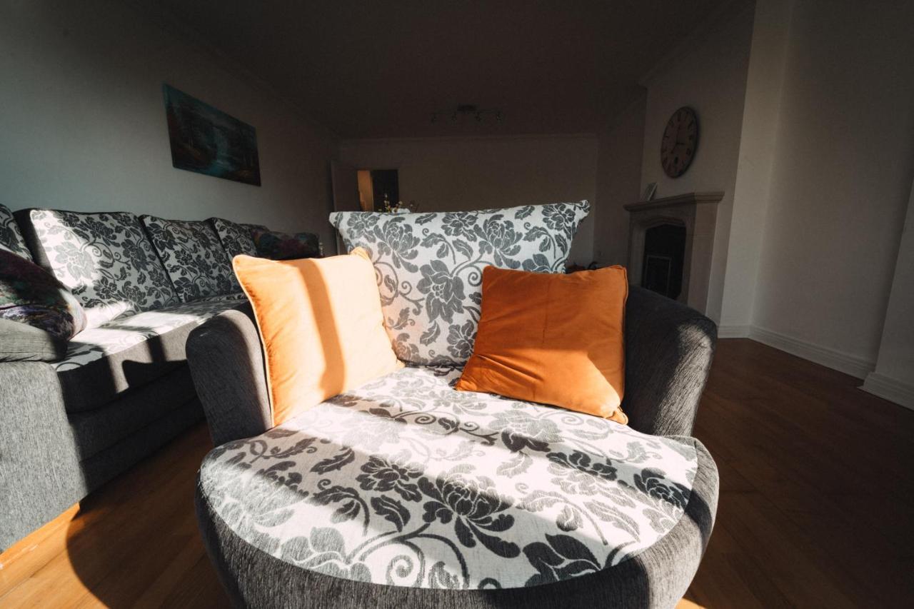 Goldenglow 15 Min Airport Appartement